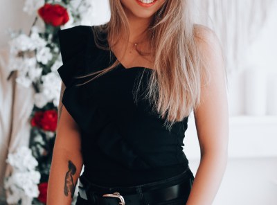 Mała, Lecz Wielka! Jak Wybrać Idealną Kopertówkę, By Wyglądać Luksusowo (i Zabrać Telefon!)