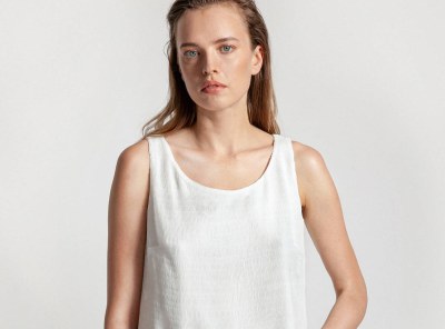 Outlet bluzek damskich – gdzie znaleźć modne ubrania w korzystnych cenach?